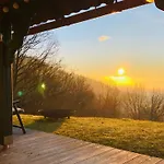 Tri Estate, A Piece Of Paradise In Kozjansko Подчетртек