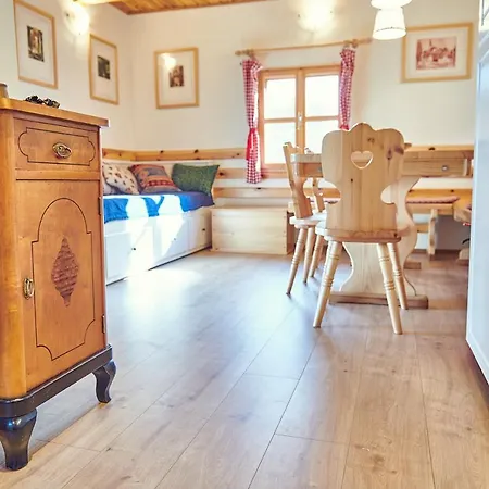 Vakantiehuis Tri Estate, A Piece Of Paradise In Kozjansko *